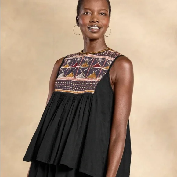 Alamwar “Walk The Earth” Yoshiko Embroidered Top. New with tags from Sundance.